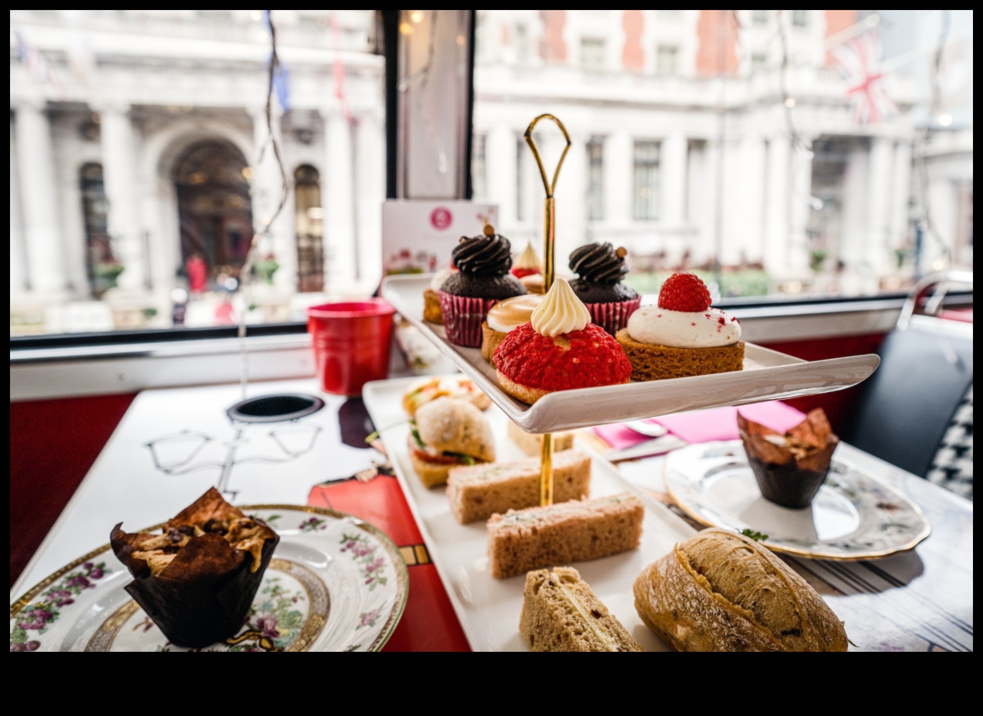 מסעות בזמן תה: להחדיר אלגנטיות אסייתית בכל כוס